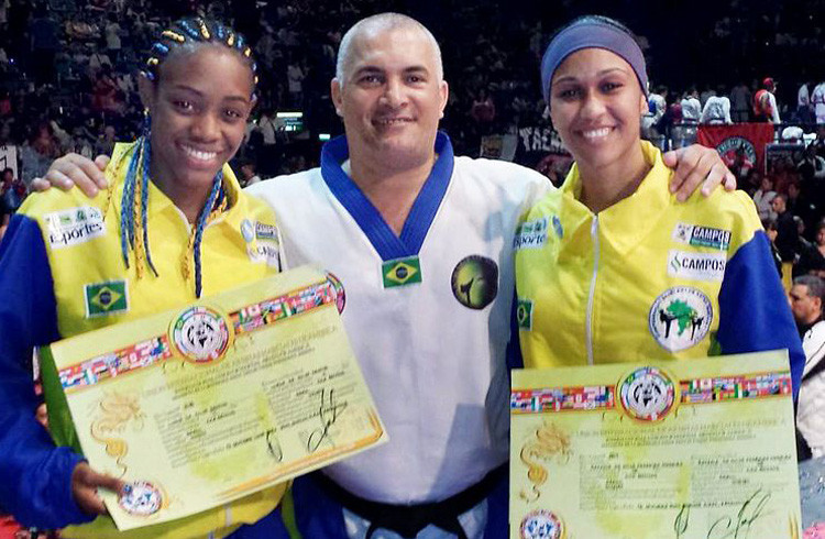 O técnico contou que o mundial da Argentina foi o quarto que a equipe disputou (Foto: divulgação)