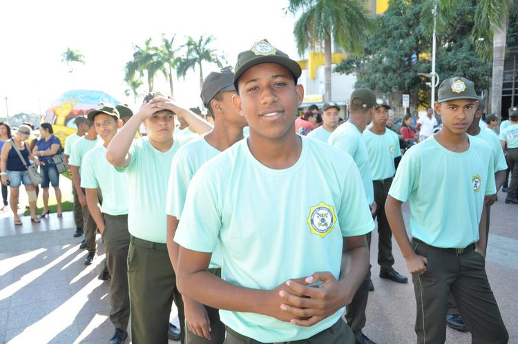 ).  Cerca de 200 jovens com idades entre 15 e 17 anos, participam da gincana, que vai até o dia 25 de novembro (Foto: Gerson Gomes)