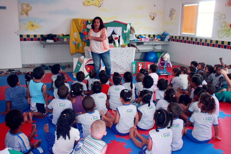 Várias atividades de conscientização sobre os cuidados com os dentinhos foram desenvolvidas com alunos e profissionais da Creche Escola Jardim Ceasa (Foto: Roberto Joia)