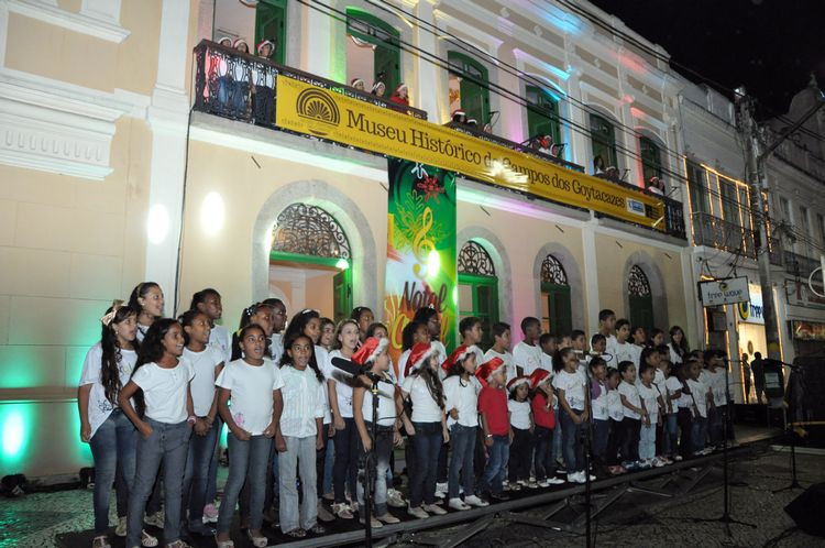 O espetáculo Natal Coral será apresentado às 19h, em frente ao Museu Históricos (Foto: Gerson Gomes)