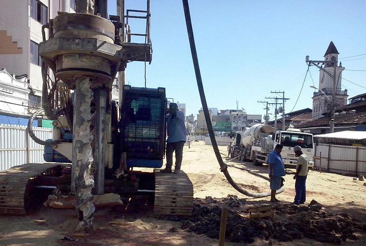 As obras de fundações das estacas para construção do Novo Shopping Popular Michel Haddad já foram iniciadas (Foto: secom)