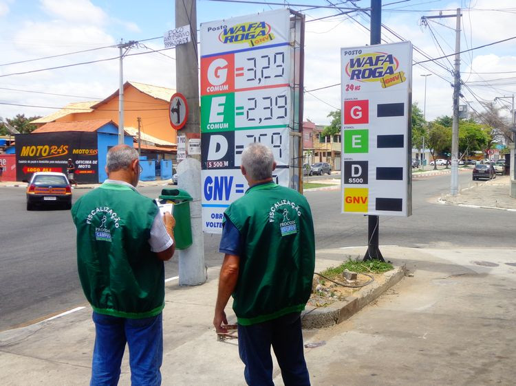 O aumento dos dois tributos corresponde a R$ 0,22 por litro de gasolina e de R$ 0,15 por litro nas distribuidoras (Foto: Divulgação)