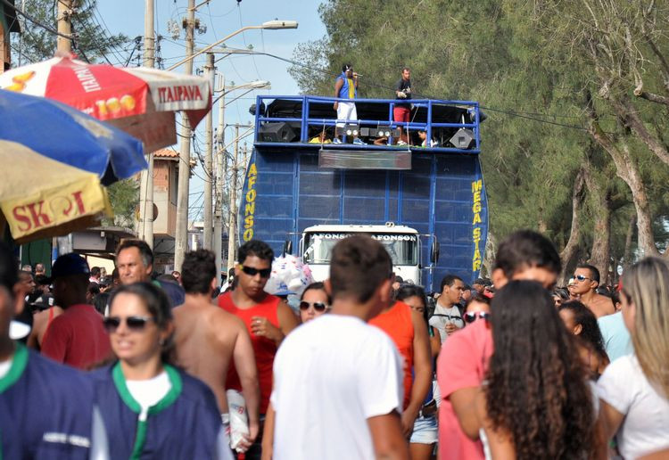 Com um repertório baseado na tradicional música baiana, a banda contagiou o público (Foto: Roberto Joia)