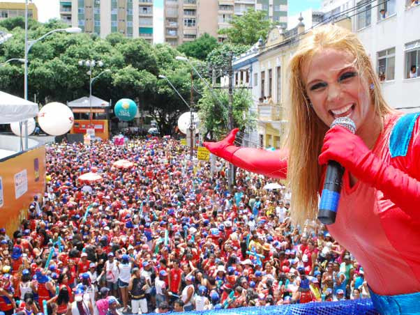 Carla Perez vai comandar a festa a partir das 17h, no trio elétrico (Foto: Divulgação)