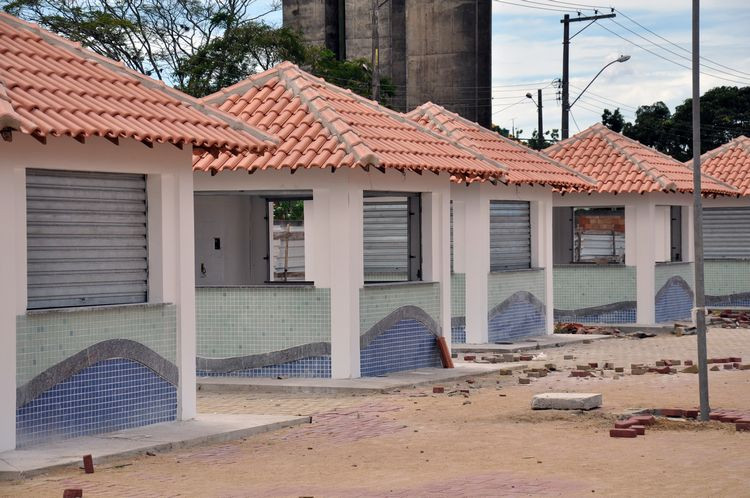 Os quiosques e as peixarias serão sorteados para os atuais permissionários que atuam na Avenida Souto Maior, previamente cadastrados (Foto: Roberto Joia)