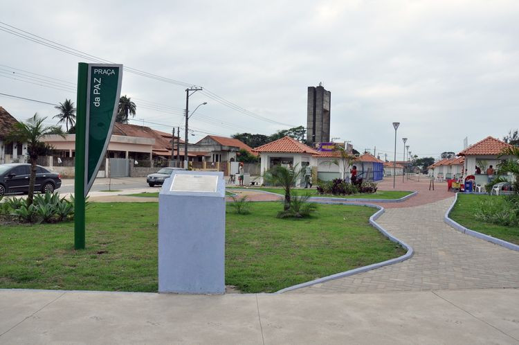 Os ambulantes dos quisoques da RJ-216 ganharam um novo espaço na Praça da Paz. (Foto: Superintendência de Comunicação)