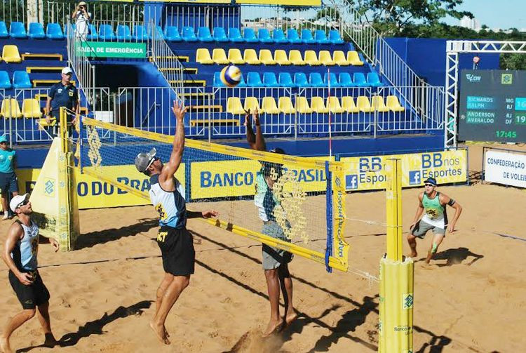 Ralph Cabral compete na categoria adulta e é um dos atletas que recebe o beneficio do Programa Bolsa Atleta. (Foto: Divulgação)