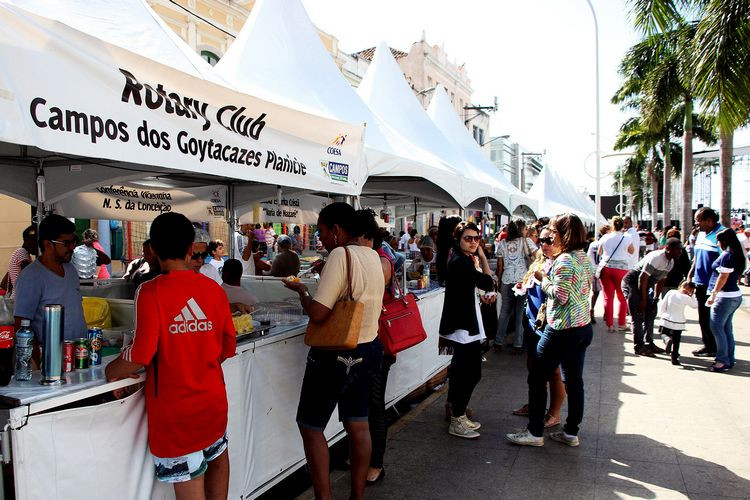 Participam do projeto, 15 entidades que vão comercializar alimentos nas barracas, montadas em frente ao Museu Histórico de Campos, durante os dias da festa (Foto: Divulgação)