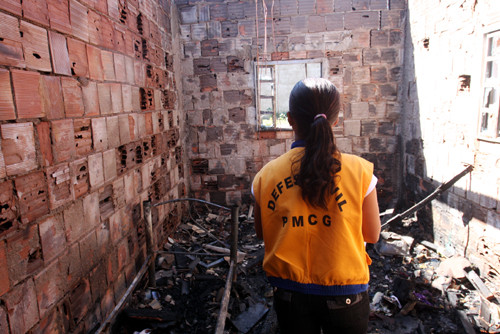 Somente no mês de julho, 73 famílias foram incluídas no programa por encaminhamentos da Defesa Civil Municipal, de técnicos dos Centros de Referência da assistência Social e da Defensoria Pública, uma delas a família que perdeu a casa no Pq Pres (Foto: Roberto Joia)