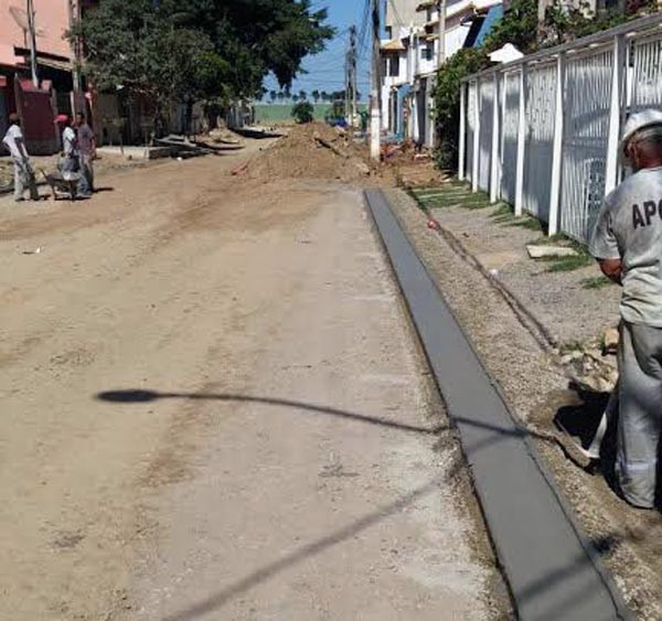 Todo o sistema de drenagem, redes de esgoto e de água potável das ruas Mário Soares, Adilson Malaquias e Francisco Luiz Rodrigues, já foram finalizados (Foto: Divulgação)