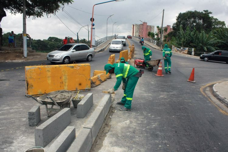 A obra continuara nesta quinta-feira, dia 27, e a ponte novamente ficará interditada das 9h às 17h (Foto: Superintendência de Comunicação)