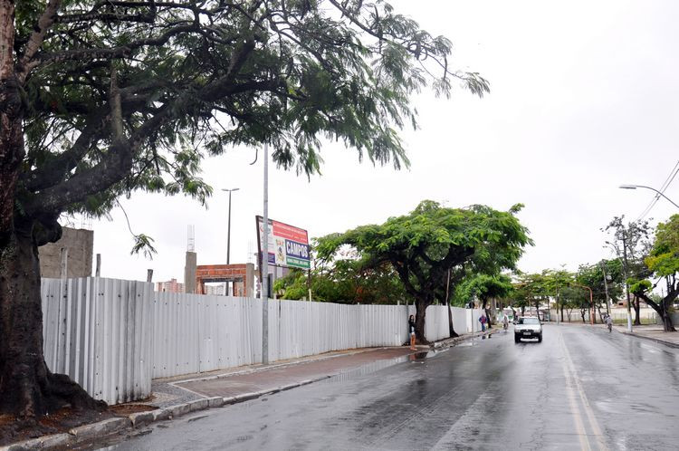 O projeto da Orla 2 prevê a construção de uma praça de alimentação com área urbanizada, que inclui ampliação dos quatro quiosques e reforma dos banheiros (Foto: César Ferreira)