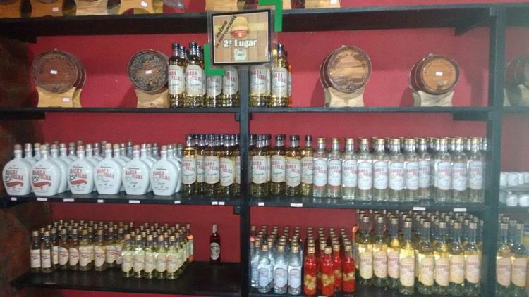 O Festival também abriu espaço para a cachaça fabricada no Farol de São Tomé, mas que já ganhou o mundo (Foto: Divulgação)