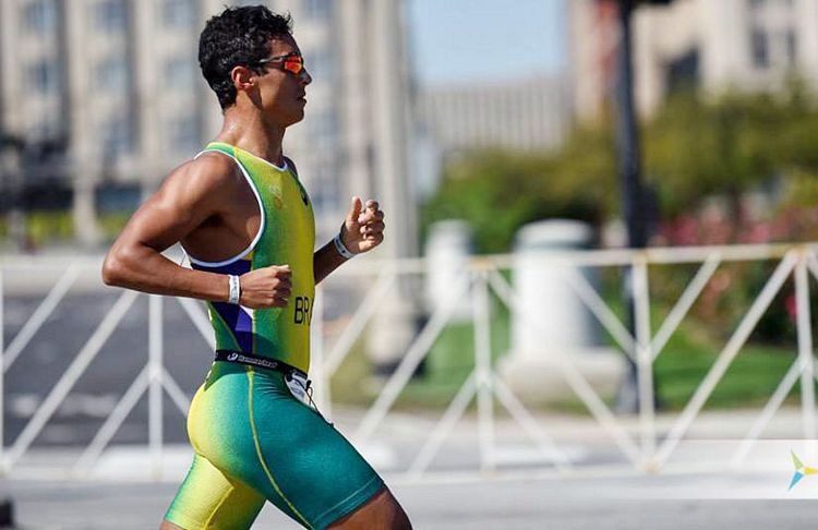 Com o sétimo lugar conquistado, Rômulo, que recebe o benefício do Programa Bolsa Atleta, da Fundação Municipal de Esportes, foi o melhor brasileiro e sul-americano na categoria e no geral até 29 anos (Foto: Divulgação)