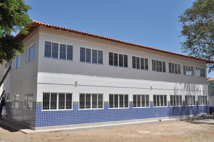 A Escola Municipal Frederico Paes Barbosa, no Parque Novo Mundo, será inaugurada sexta-feira, às 19h (Foto: Antônio Leudo)