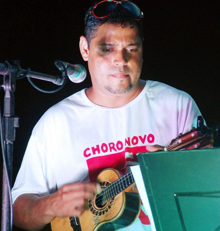 O ritmo bom do chorinho vai levar uma trilha sonora diferente à Rodoviária Roberto Silveira no final da tarde desta sexta-feira (27), a partir das 18h (Foto: Divulgação)