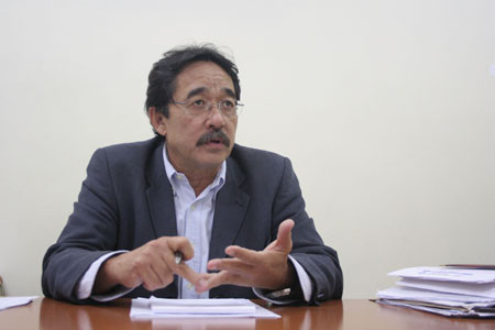 O secretário de Saúde, Paulo Hirano, fala sobre os avanços com a gestão plena (Foto: Antônio Leudo)