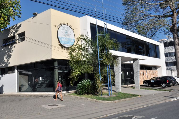 O posto de atendimento provisório está funcionando no ginásio da Fundação Municipal de Esportes, localizada na Rua dos Goitacazes, 499, próximo à Avenida 28 de Março (Foto: Antônio Leudo)