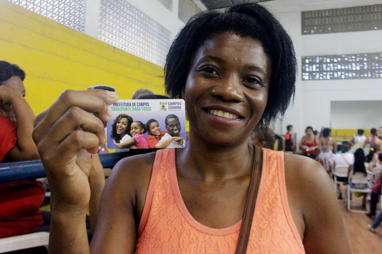 O recadastramento de idosos e portadores de necessidades especiais vai acontecer paralelamento ao dos usuáruos que fizeram o pré-agendamento (Foto: Superintendência de Comunicação)