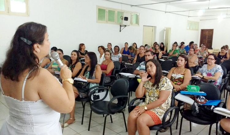 Segundo a subsecretária de Educação, Tânia Alberto, a meta em discussão neste primeiro encontro é a avaliação institucional (Foto: Divulgação)
