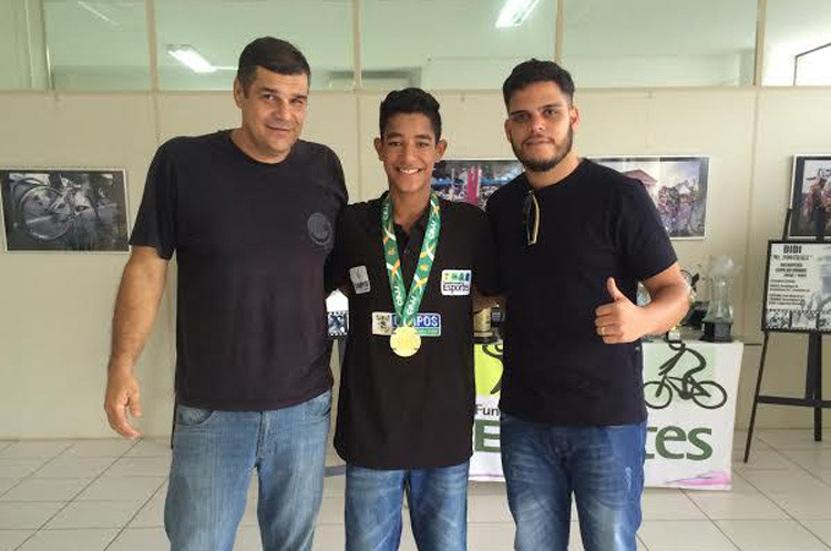 Mais uma conquista para o esporte de Campos. O lutador Leon Mendonça, de apenas 14 anos, segue brilhando em sua trajetória nacional (Foto: Divulgação)