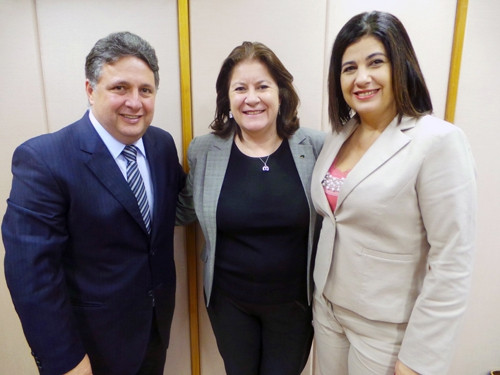 Em 2013, a prefeita Rosinha e o então deputado Anthony Garotinho se reuniram com Míriam Belchior em Brasília (Foto: Divulgação)