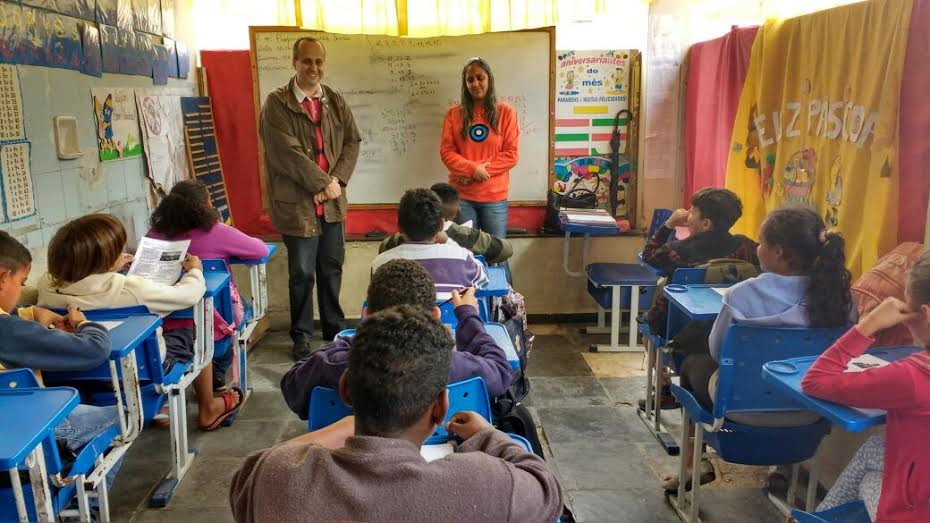 O secretário de Educação, Frederico Tavares Rangel participou da visitas às unidades escolares (Foto: Divulgação)