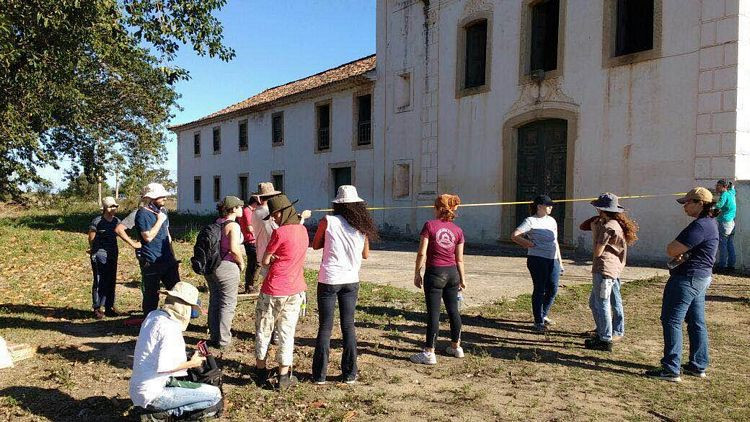 O trabalho de escavação arqueológica é realizado a cada dois anos no Solar do Colégio, edifício histórico que abriga o Arquivo Público Municipal Waldir Pinto de Carvalho, administrado pela Fundação Cultural Jornalista Oswaldo Lima (Foto: Divulgação)