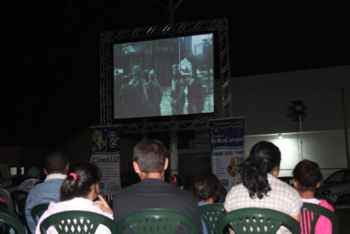 O projeto Cineluz percorre todo o município (Foto: Antônio Leudo)