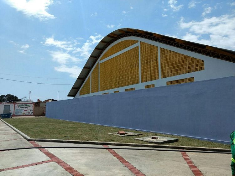 A quadra poliesportiva do Parque Santa Rosa já recebeu cobertura (Foto: Superintendência de Comunicação)