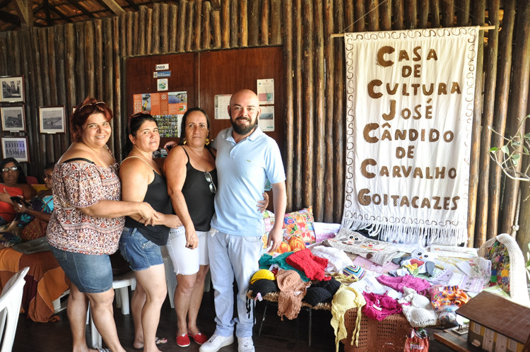 Segundo o Vice-presidente da FCJOL, Vinícius Soares, os trabalhos estarão disponíveis para a venda (Foto: Rodrigo Silveira)