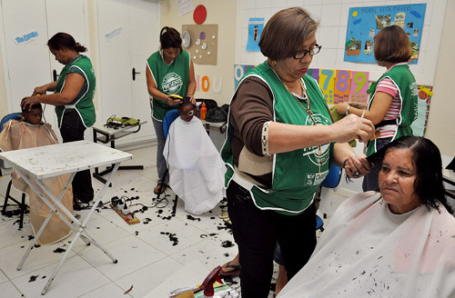 O Prefeitura Presente oferece todo tipo de atendimento (Foto: Marcelo Esqueff)