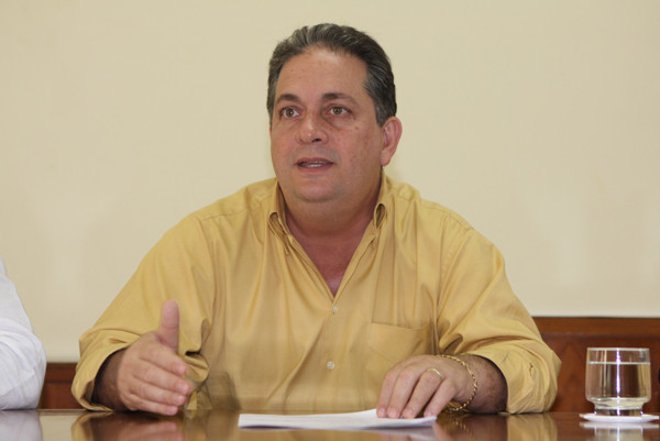 Prefeito Nelson Nahim anunciou a novidade nesta sexta-feira (Foto: Roberto Joia)